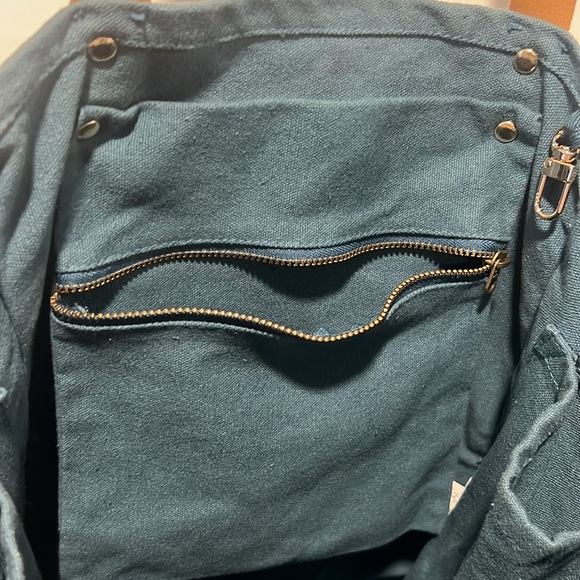 FEED Canvas Market Tote - Picture 10 of 15